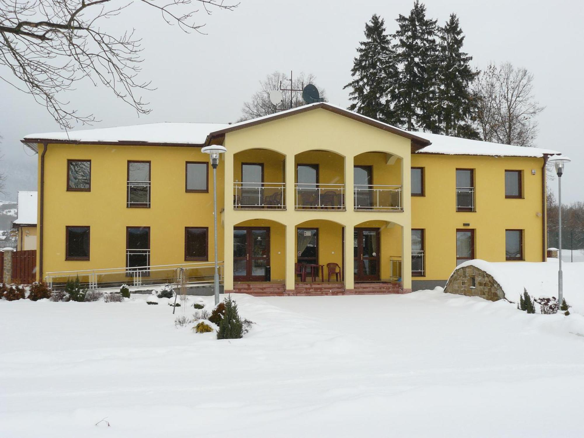 Wellness Villa Liptov Липтовска-Сиельница Экстерьер фото